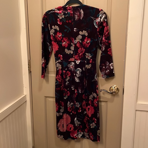 Eliza J floral velvet dress - Picture 3 of 3